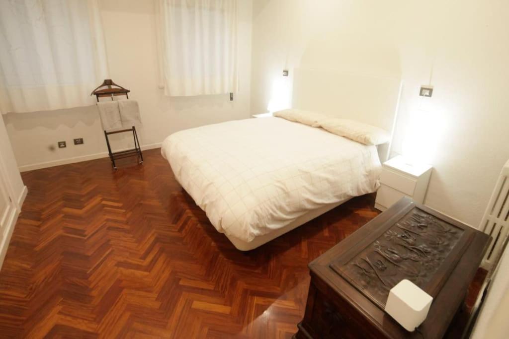 Piso Lujo En Gran Via Con Garaje Apartamento Vigo Exterior foto