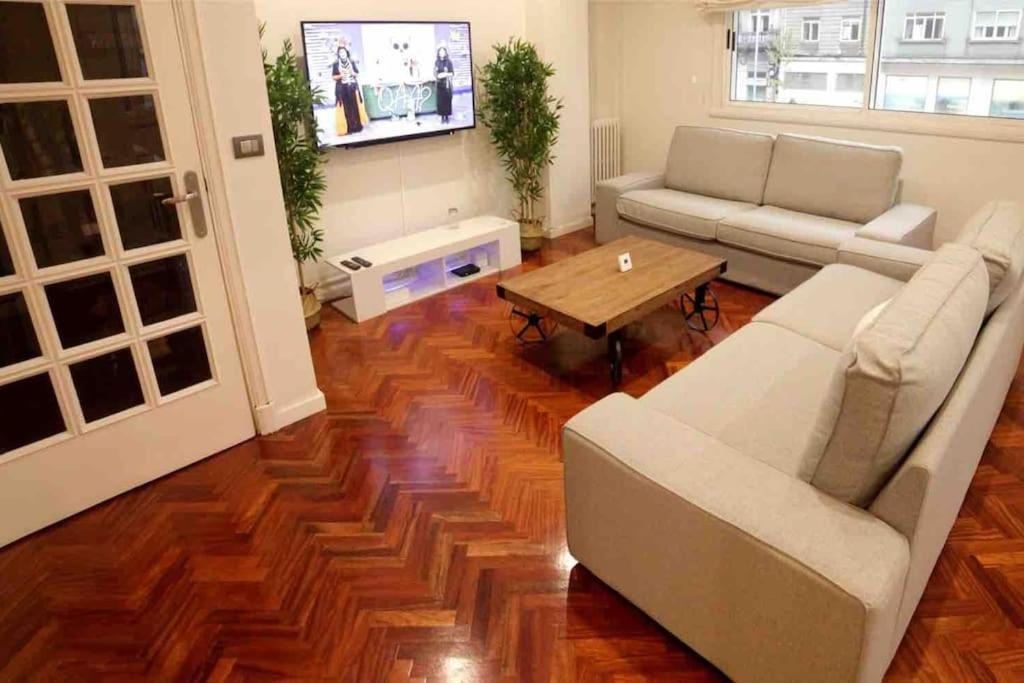 Piso Lujo En Gran Via Con Garaje Apartamento Vigo Exterior foto