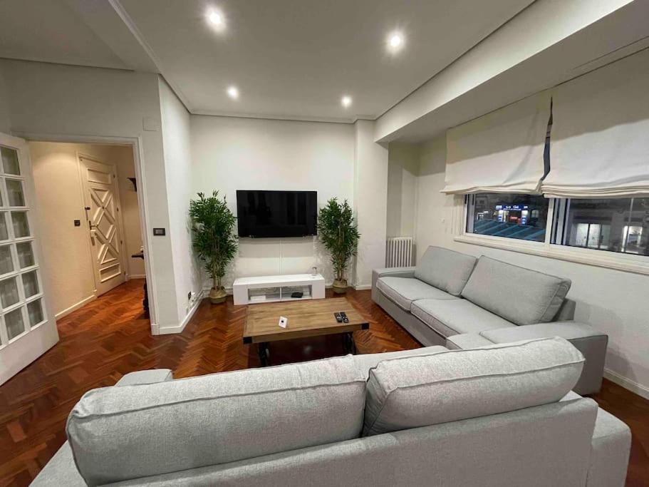 Piso Lujo En Gran Via Con Garaje Apartamento Vigo Exterior foto