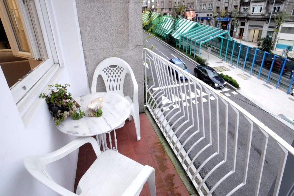 Piso Lujo En Gran Via Con Garaje Apartamento Vigo Exterior foto